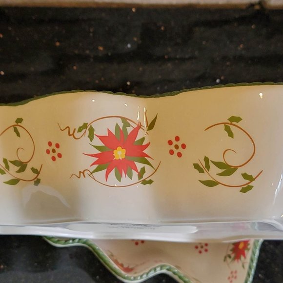 NEW Temp-tations 2 pc Poinsettia & Cardinal Nesting Bakeware FREE Shipping!! - Picture 4 of 4